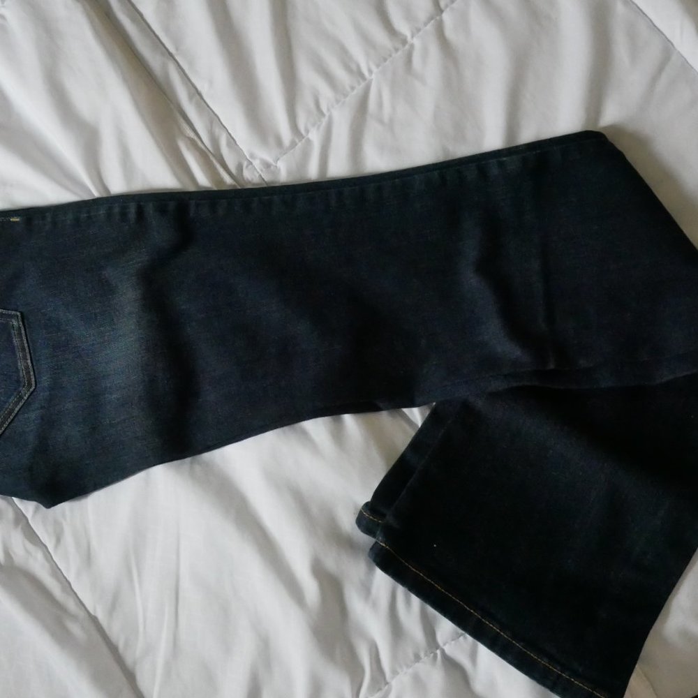 Guess Jeans - Picture 6 of 7